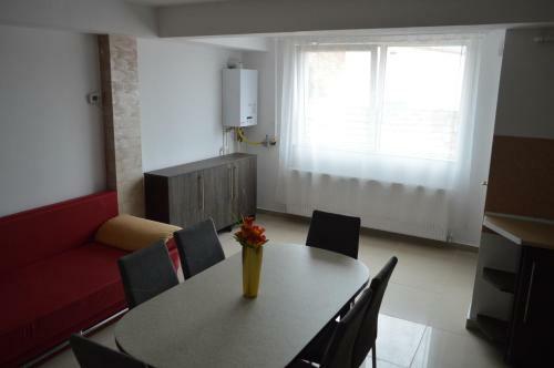 Csikos Apartment