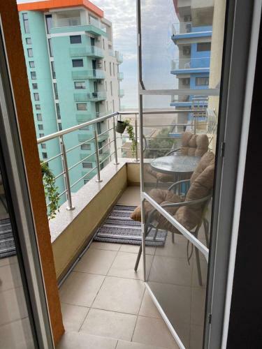 Argos Summerland Apartment
