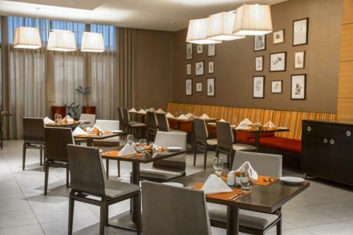 Hotel Kin Plaza Arjaan By Rotana