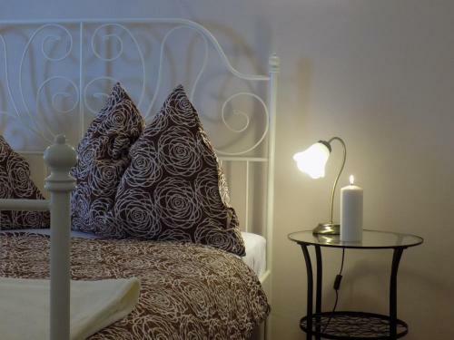 Hostal Pension Vila Hana