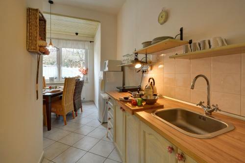 Hostal Pension Vila Hana
