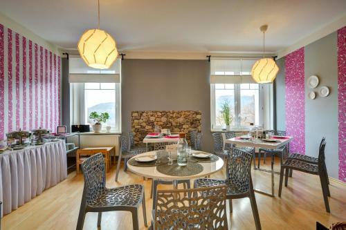 Hostal Pension Vila Hana