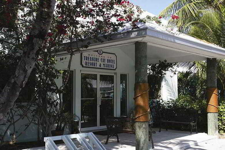Hotel Treasure Cay Beach, Marina & Golf Resort