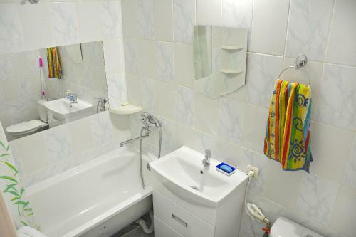 Apartment On Slonova 74/76 Near Railstation