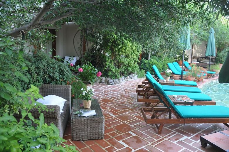 El Vino Hotel Suites