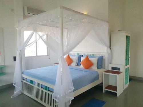 Hostal Neela's Guest House-hikkaduwa Beach