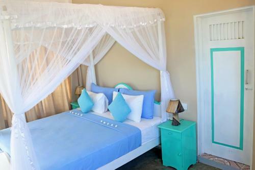 Hostal Neela's Guest House-hikkaduwa Beach