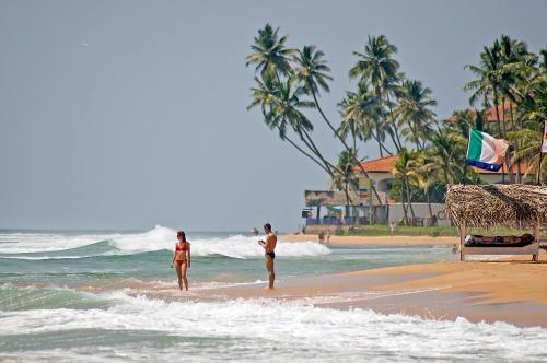 Hostal Neela's Guest House-hikkaduwa Beach