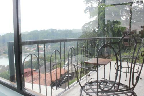 9 A Apartment
