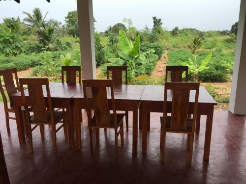 Hotel Sigiriya Farm Garden Resort