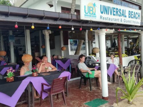 Hostal Universal Beach Guest House