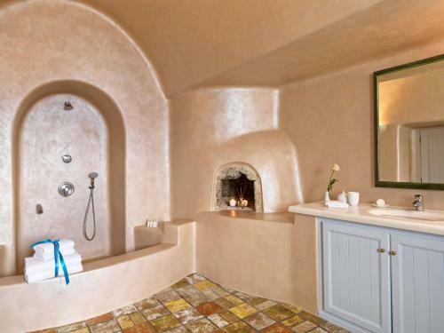 Hotel Astra Suites