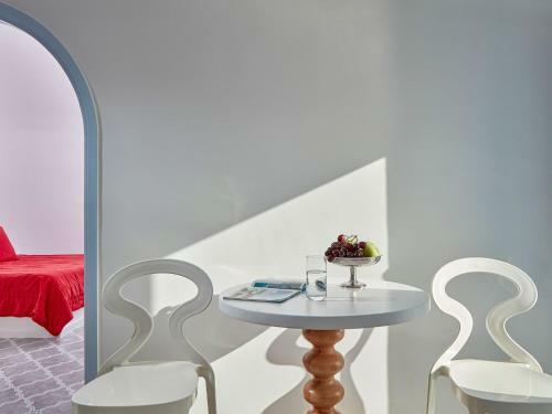 Hotel Astra Suites