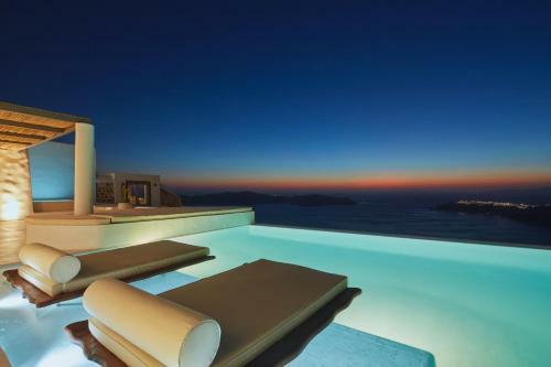 Hotel Astra Suites
