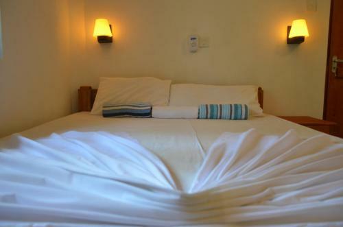Hostal Yaye Guest House
