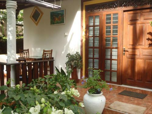 Bed & Breakfast New Jaya Villa
