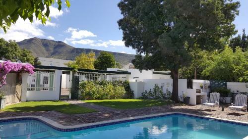 Camdeboo Cottages