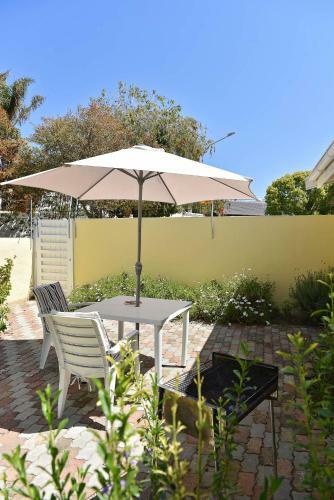 Hostal Mandalay Guest House Plettenberg Bay
