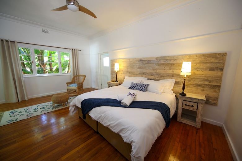 Hostal Hunneyball House