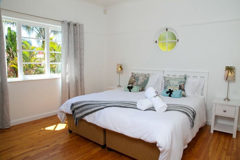 Hostal Hunneyball House