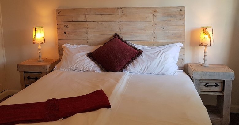Hostal Hunneyball House