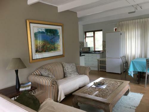 Hostal Jardin De Fees