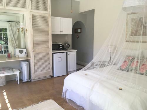 Hostal Jardin De Fees