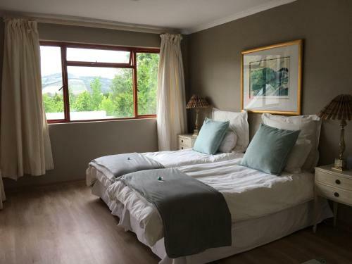Hostal Jardin De Fees