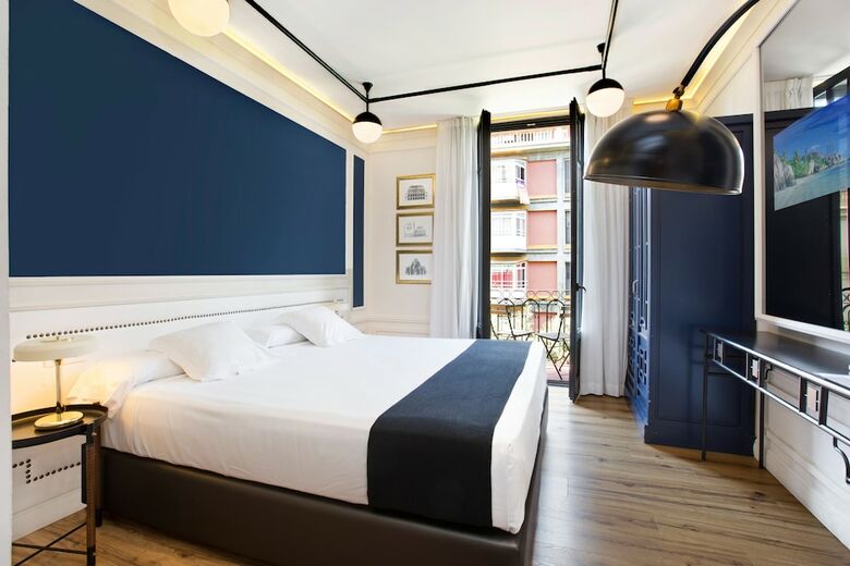 Hotel Market