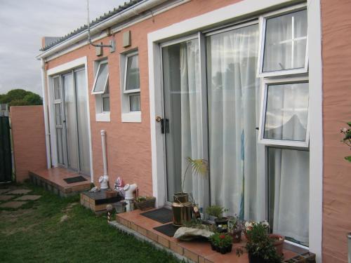 Hostal Annies Guest House