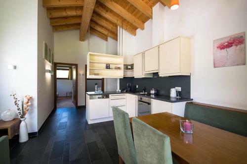 Apartamentos Chasa Miramont