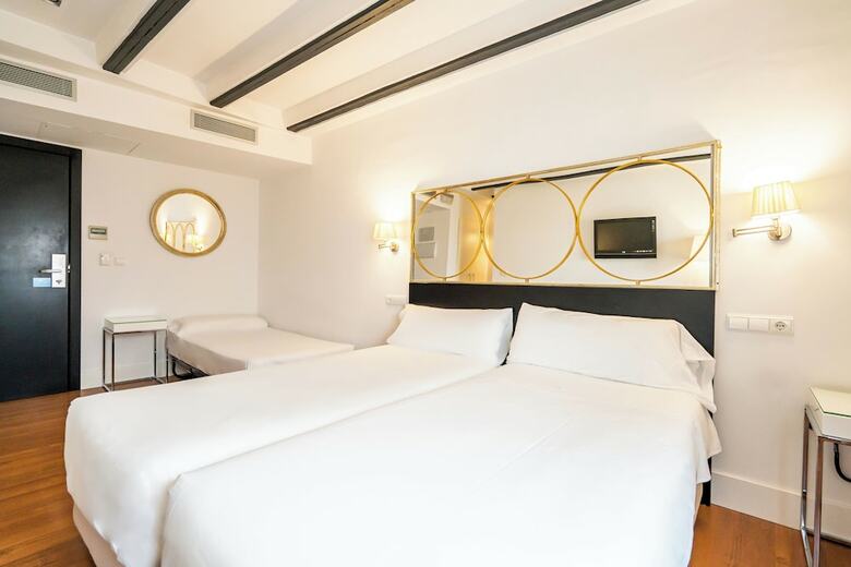 Hotel Yit El Postigo
