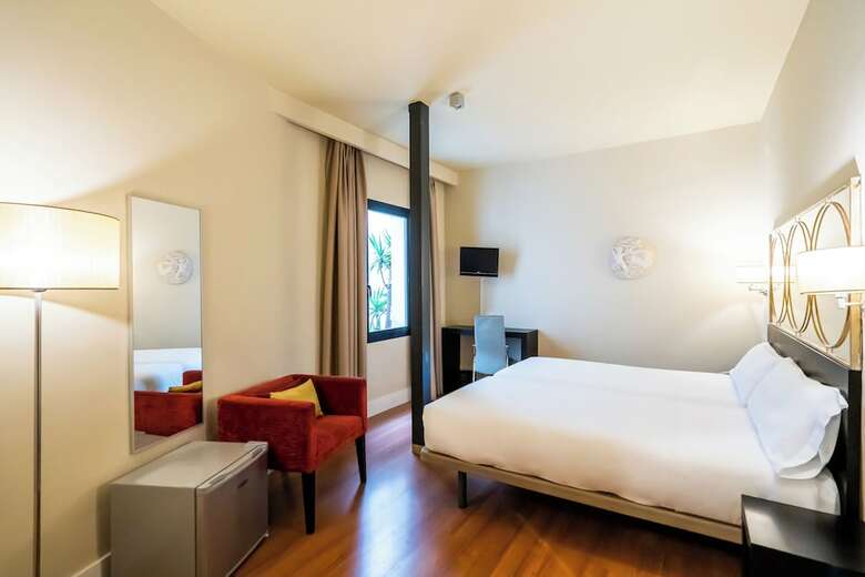 Hotel Yit El Postigo