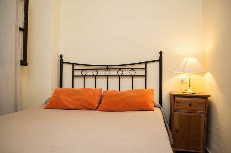 Hostal Pensi�n Montore�a