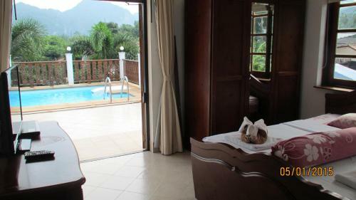 Hotel Jungle Village