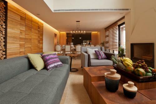 Sunnylands B&B