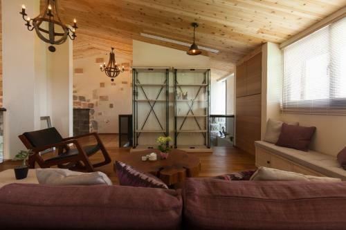 Sunnylands B&B