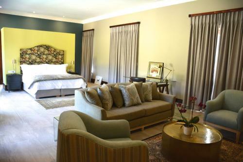 Hostal The Terraces @ Chambray Estate