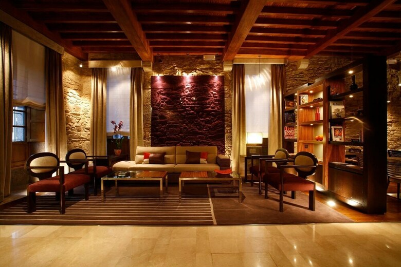 Hotel Alta�r