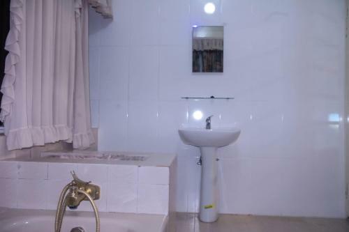 Hostal Ltn Lodge