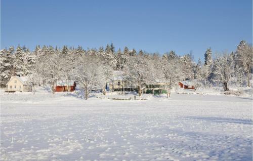 Two-bedroom Holiday Home In Stjarnhov
