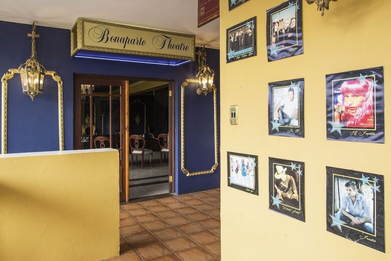 Hostal De Ark Guest House