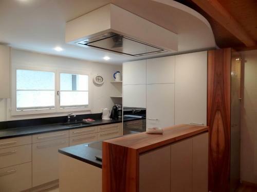 Apartamento B�hl 13