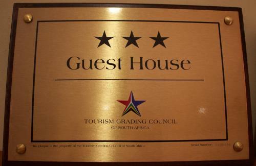 Hostal Divine Guest Lodge