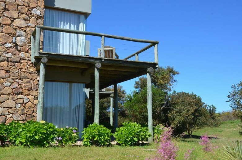Casa Suaya Hotel
