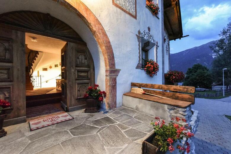 Apartamento Chasa Curtins