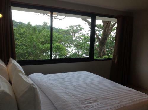 Anatta The Cliff House