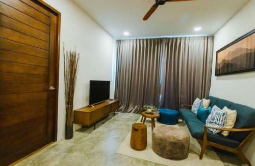 Anatta The Cliff House
