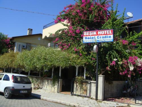 Besik Hotel
