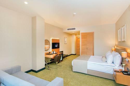 Mia City Hotel